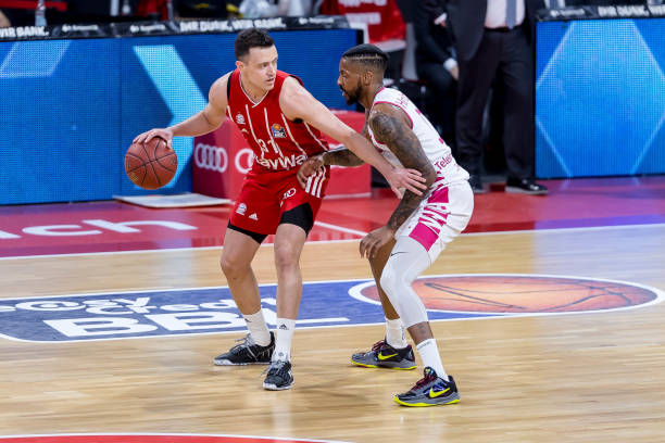 而曼联高层 而曼联高层